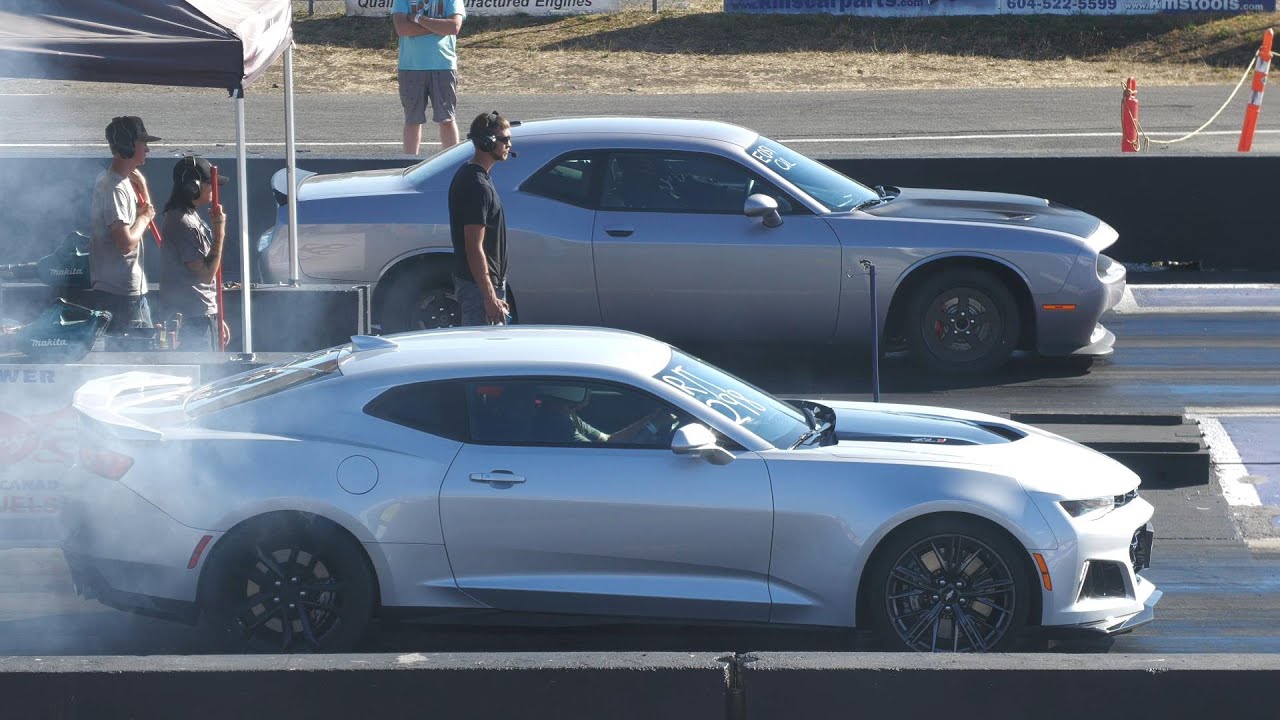 Hellcat vs ZL1 Camaro - drag racing
