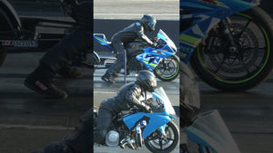 GSXR Suzuki vs Honda Blackbird - superbikes drag racing