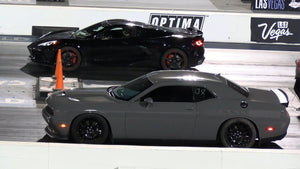 C8 Corvette vs Dodge Challenger - drag racing