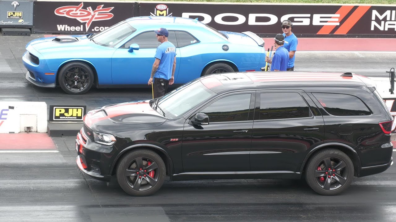 Challenger R/T vs Durango SRT - drag racing